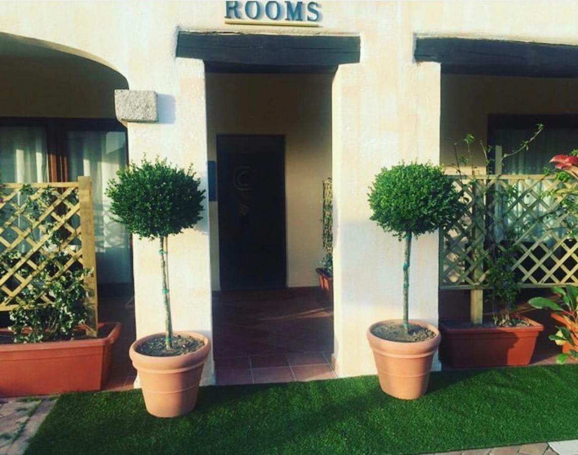 Esmeralda'S Rooms Porto San Paolo  Dış mekan fotoğraf